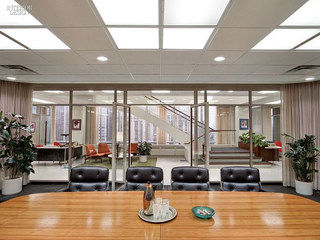 Illustration for article titled Behind-the-scenes photos reveal the secrets of Mad Men sets
